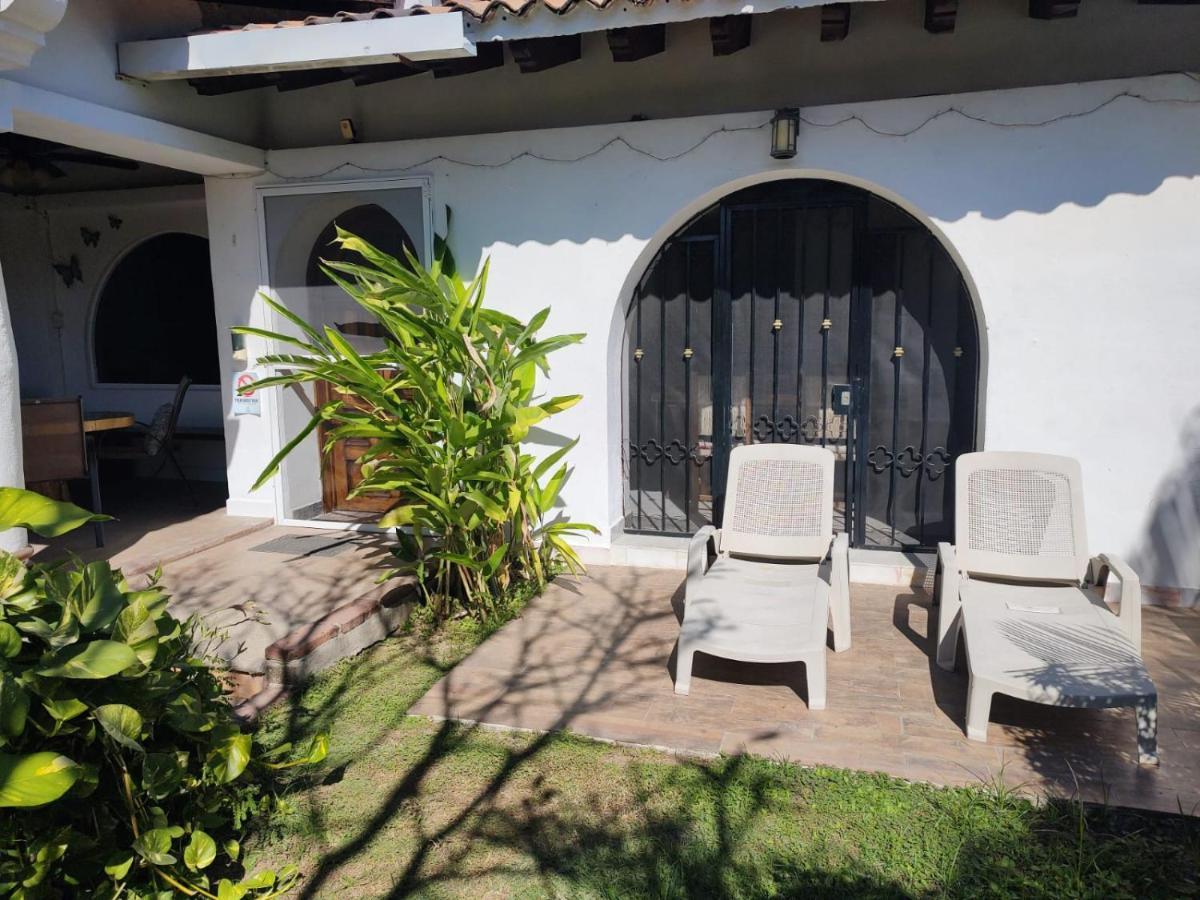 Aventura Pacifico Boutique Suites & Villas (Adults Only) Bucerías Exterior photo